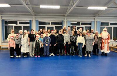 «Новый Год приходит в гости к людям»