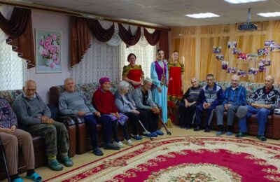 Праздничная программа «В кругу друзей» для пожилых людей Тетюшского  Дома-интерната для престарелых и инвалидов в с.Б.Шемякино