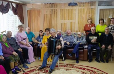 Активисты Тетюшского отделения добровольческой организации «Волонтёры культуры» посетили Тетюшский  Дом-интернат для престарелых и инвалидов  с.Б.Шемякино