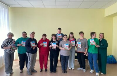 Мастер – класс по изготовлению открытки «С Днем Победы!»», в рамках национального проекта «Молодежь и дети» для людей с ментальными нарушениями здоровья «Мир один на всех»