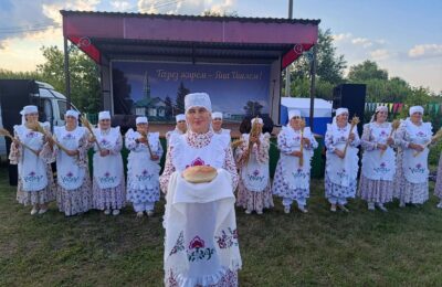 В селе Новые Ишли Дрожжановского района прошла II научно-практическая конференция памяти Валиуллы Хасанова «Вәлиулла Хәсәнов укулары» и День села.